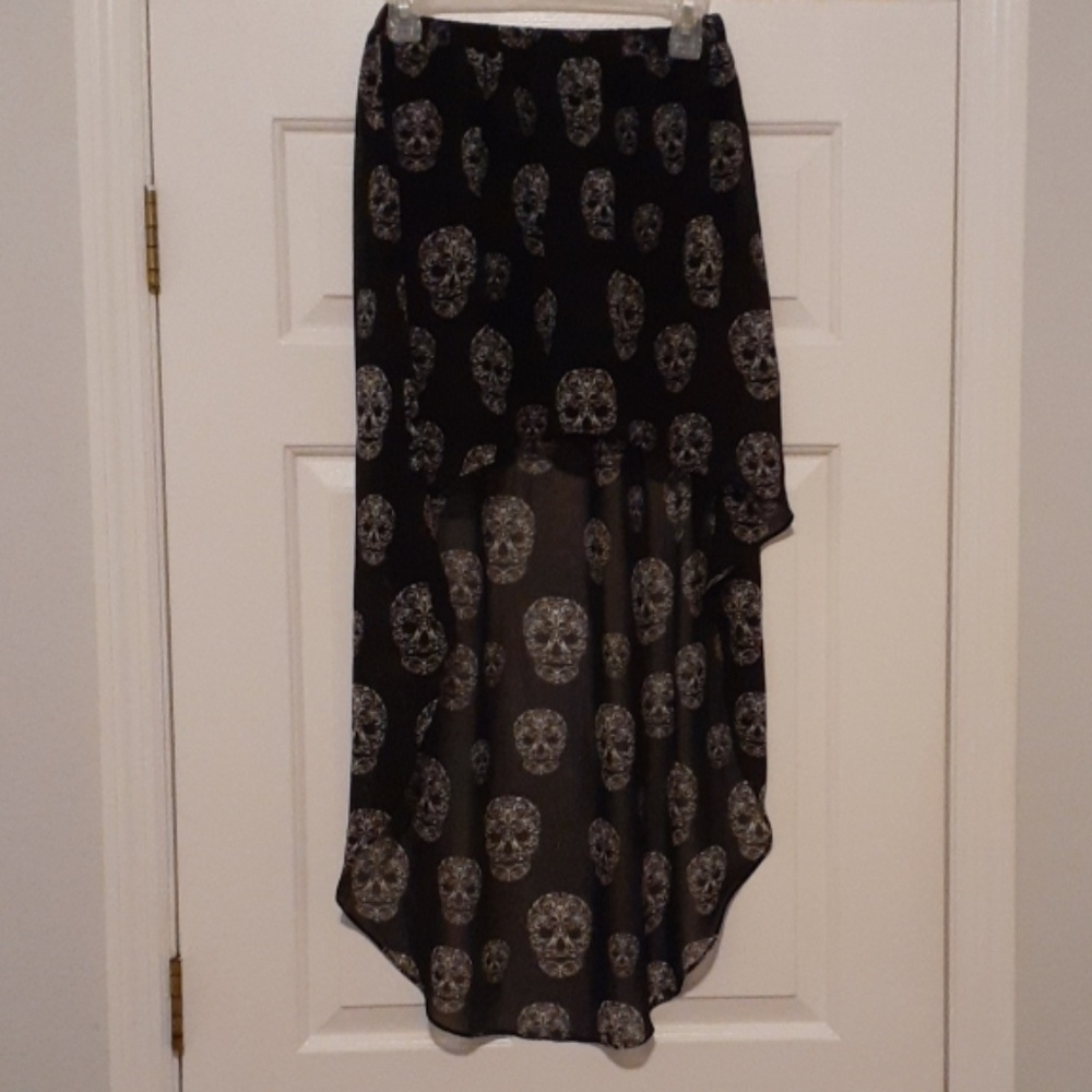 Skull Skirt Size 8